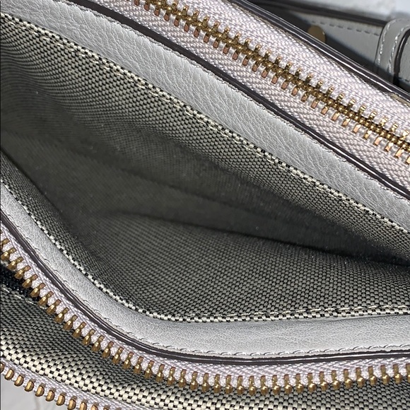 Vince Camuto small purse - Picture 5 of 8